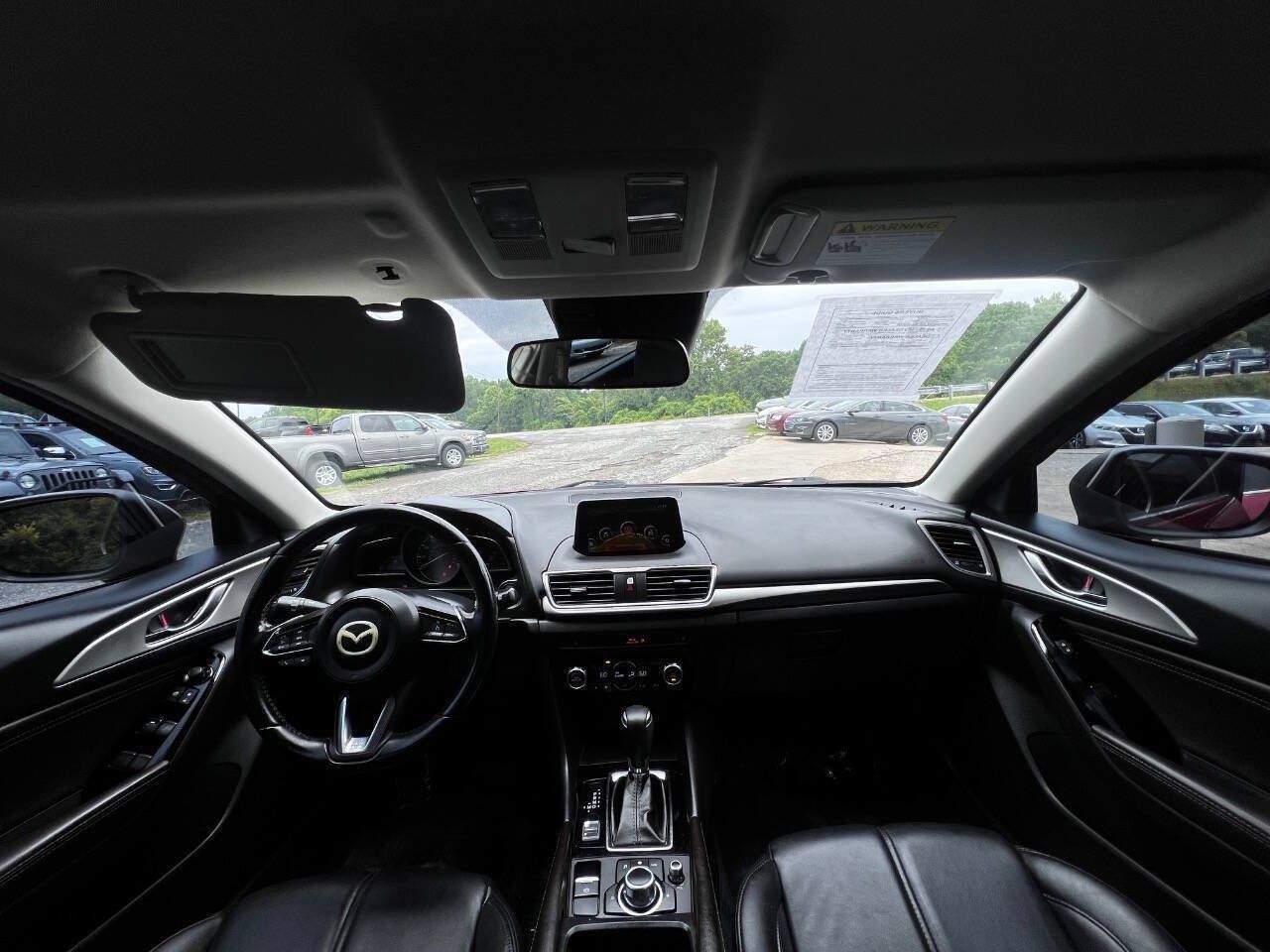 Used 2017 MAZDA MAZDA3 Touring FWD image 12