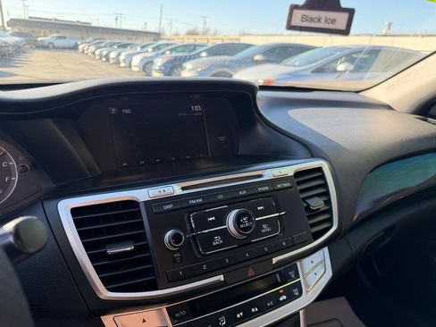 Used 2014 Honda Accord Sport image 29