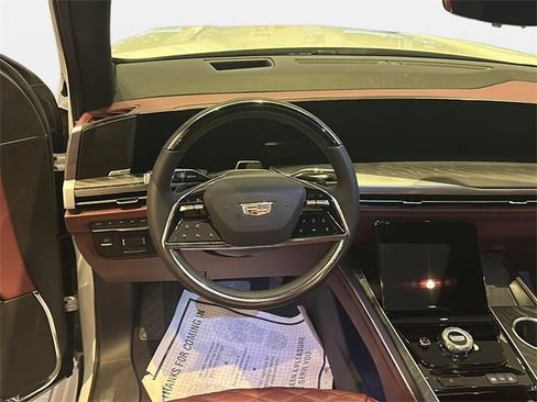 New 2026 Cadillac Escalade ESV Luxury w/ LPO, Radiant Package image 14