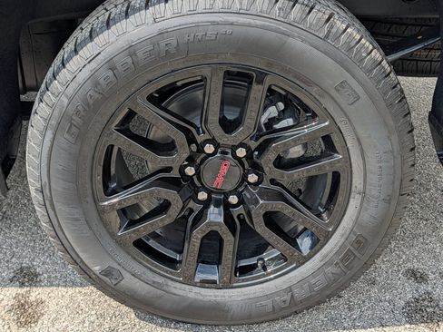 New 2026 GMC Sierra 1500 Elevation w/ Preferred Package AWD/4WD image 11
