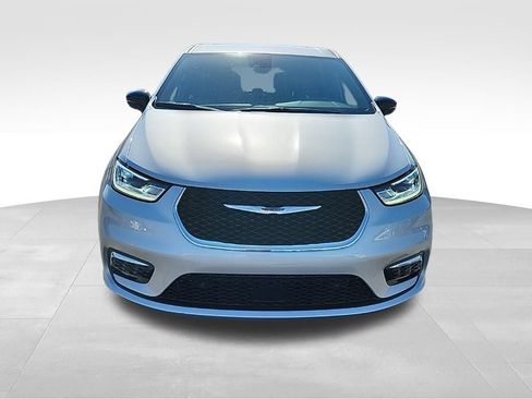 New 2026 Chrysler Pacifica Select image 6