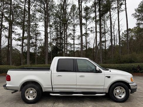 Used 2003 Ford F150 Lariat image 10