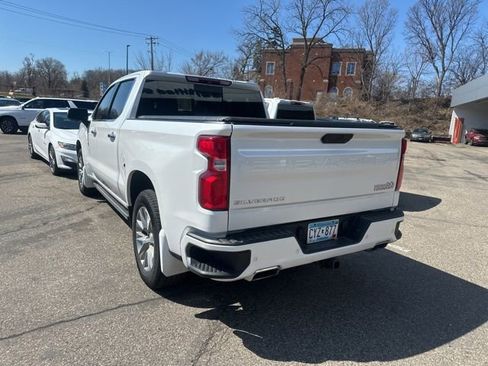 Used 2019 Chevrolet Silverado 1500 High Country w/ Technology Package image 16
