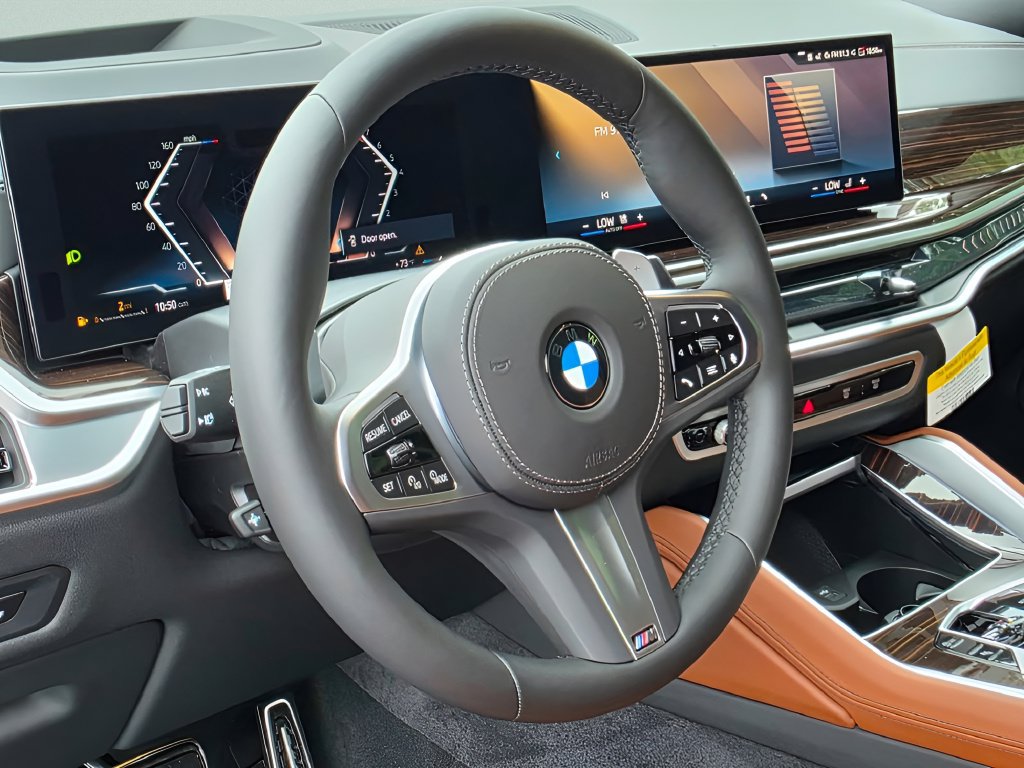 New 2027 BMW X6 xDrive40i w/ Executive Package AWD/4WD image 13