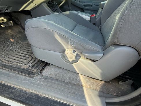 Used 2011 Toyota Tacoma 4x4 Double Cab w/ TRD Off-Road Pkg w/JBL Audio image 14