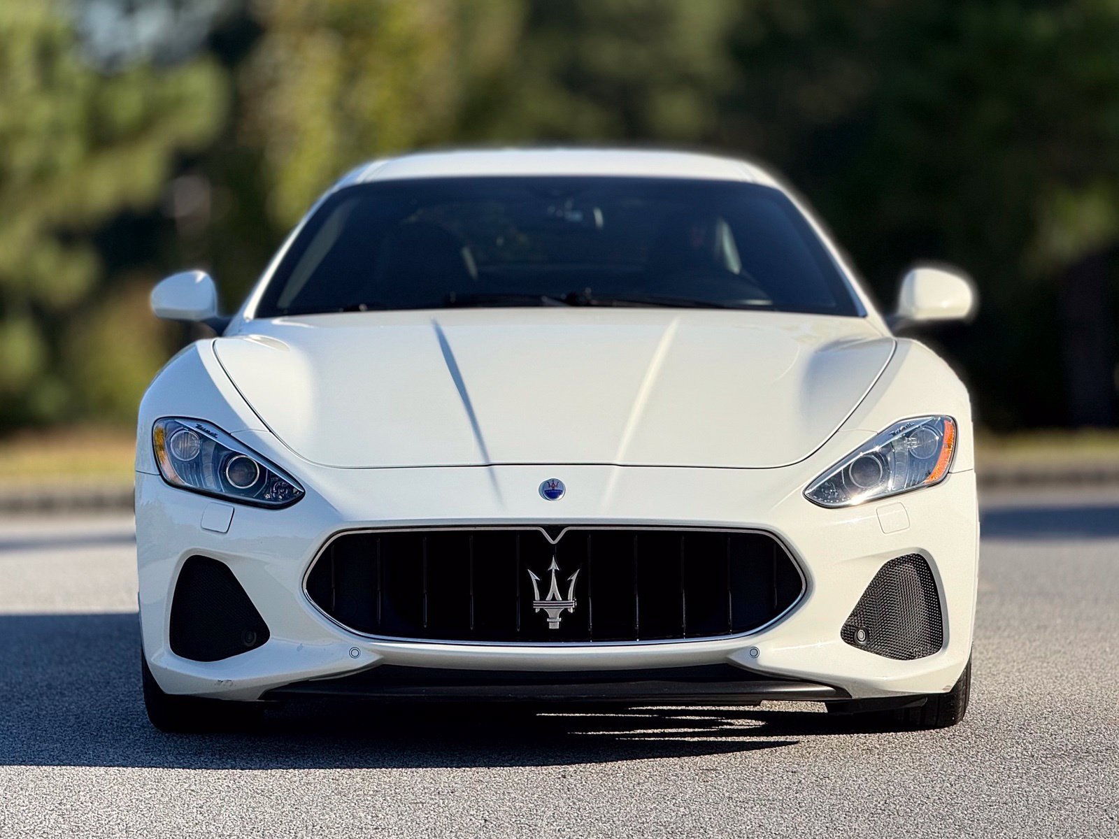 Used 2018 Maserati GranTurismo Sport RWD image 3