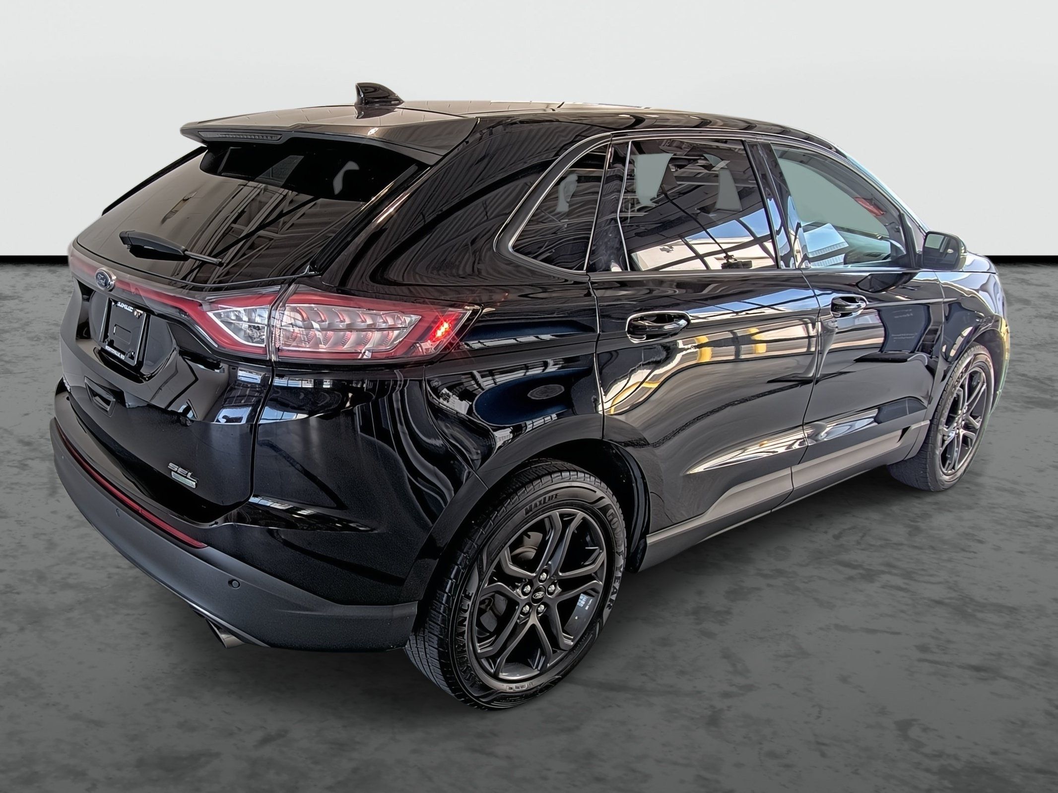 Used 2018 Ford Edge SEL w/ Equipment Group 201A FWD image 14