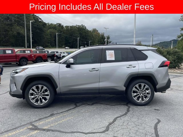 Used 2023 Toyota RAV4 XLE Premium AWD/4WD image 2