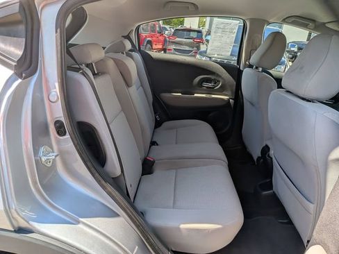 Used 2022 Honda HR-V LX image 29