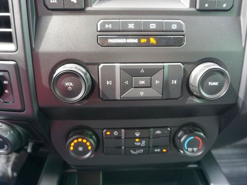 Used 2020 Ford F150 XL w/ Equipment Group 101A Mid AWD/4WD image 19