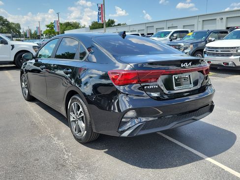 Used 2023 Kia Forte LXS w/ LXS Technology Package FWD image 7