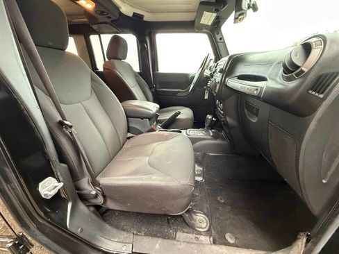 Used 2017 Jeep Wrangler Unlimited Sport w/ Quick Order Package 24S image 10