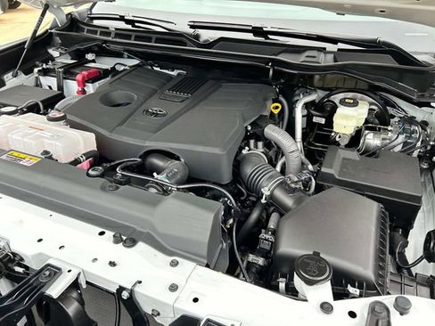 New 2025 Toyota Tundra SR5 image 43