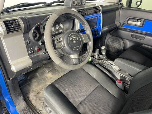 Used 2007 Toyota FJ Cruiser 4WD image 3