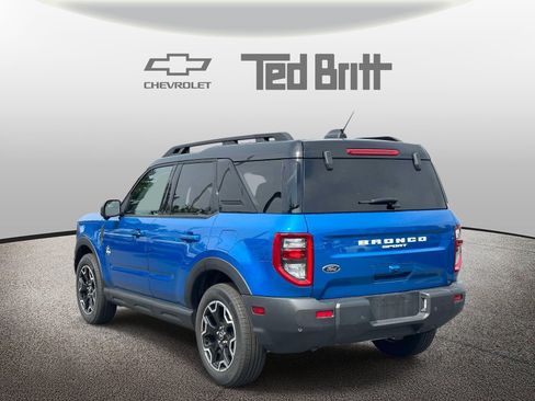 Used 2025 Ford Bronco Sport Outer Banks w/ Outer Banks Tech Package+ AWD/4WD image 6