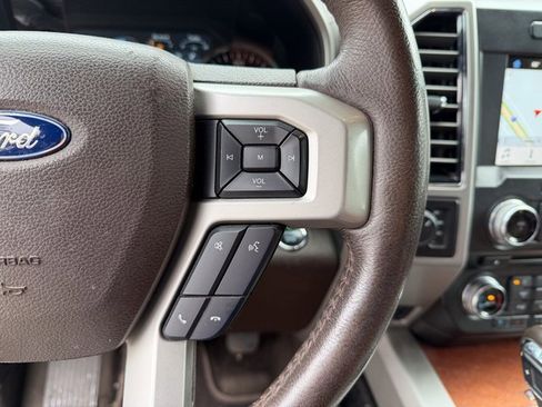 Used 2018 Ford F150 King Ranch image 11