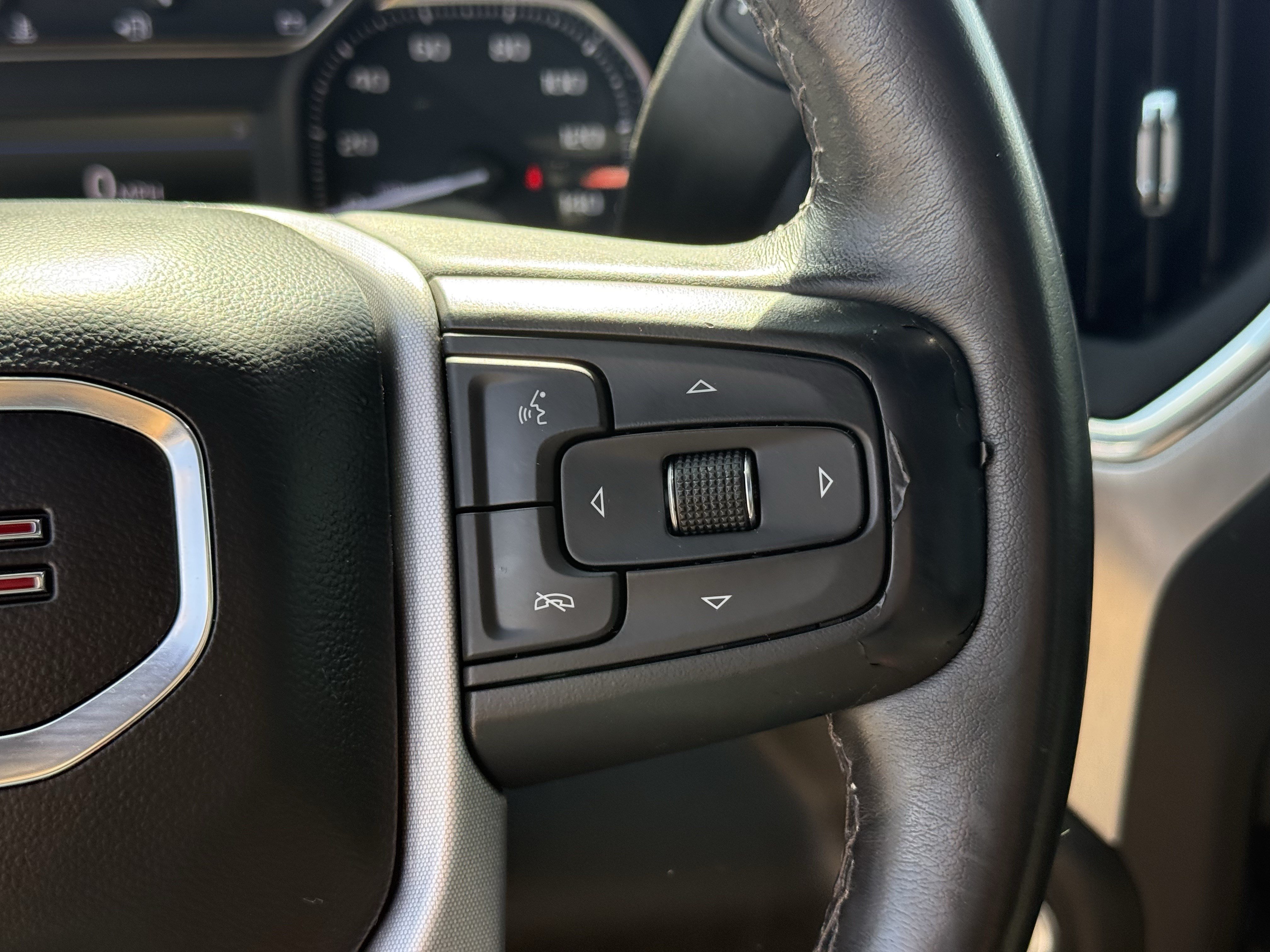 Used 2021 GMC Sierra 1500 SLT RWD image 17