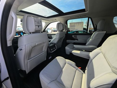 New 2026 Ford Expedition Platinum w/ Driver's Package image 20