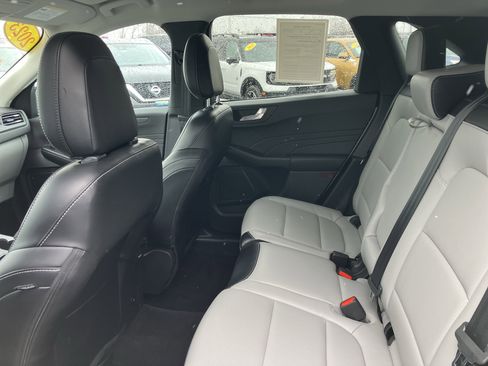 Used 2023 Ford Escape Platinum image 16