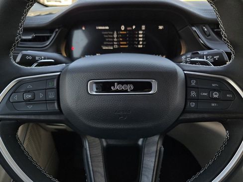 New 2026 Jeep Grand Cherokee L Limited image 21