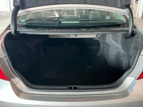Used 2016 Toyota Camry SE FWD image 10