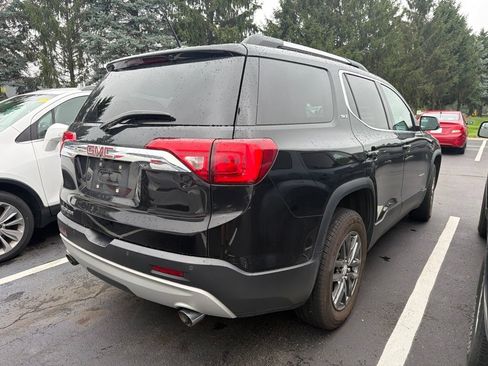 Used 2017 GMC Acadia SLT w/ LPO, Cargo Package FWD image 3