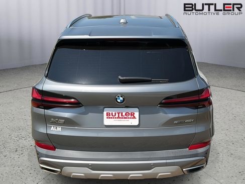 Used 2024 BMW X5 sDrive40i w/ Premium Package RWD image 9