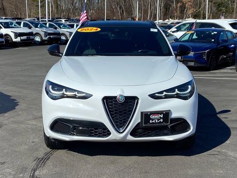 Used 2024 Alfa Romeo Stelvio Ti w/ Active Assist Plus Package image 2