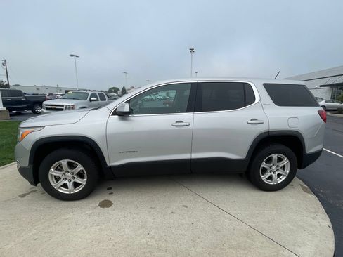 Used 2019 GMC Acadia SLE FWD image 4