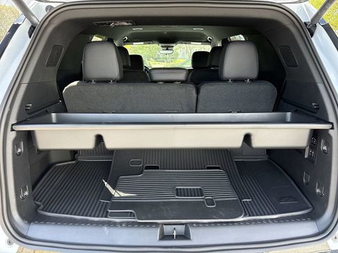 New 2026 Chevrolet Traverse High Country w/ LPO, Floor Liner Package AWD/4WD image 26