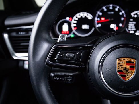 Certified 2023 Porsche Panamera image 17