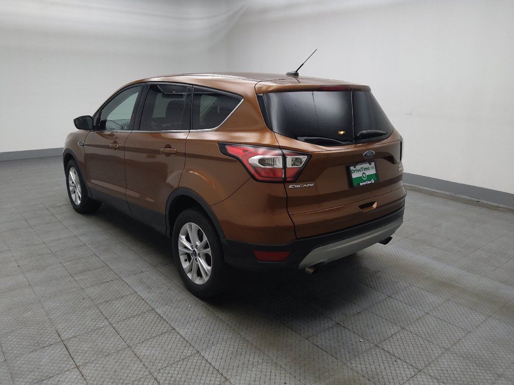 Used 2017 Ford Escape SE FWD image 5