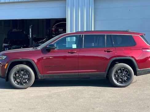 New 2026 Jeep Grand Cherokee L 4WD image 7