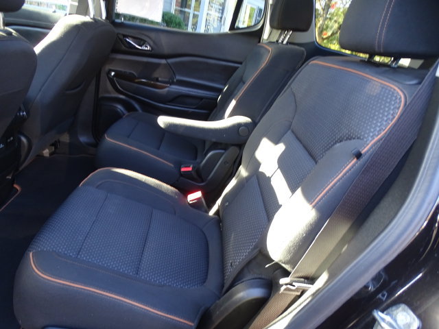 Certified 2023 GMC Acadia AT4 AWD/4WD image 5