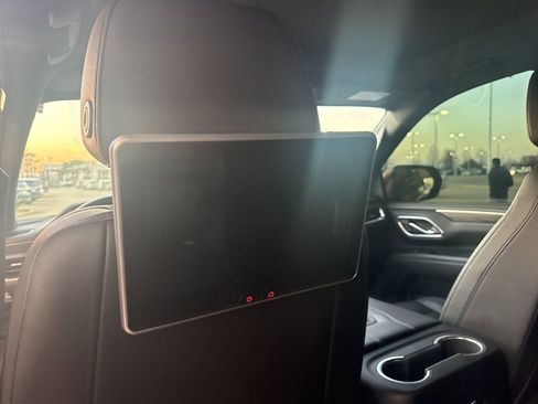 Used 2021 Chevrolet Tahoe LT image 17