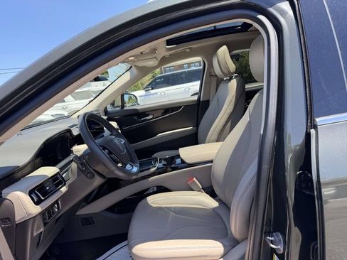 Certified 2023 Lincoln Nautilus Reserve AWD/4WD image 14