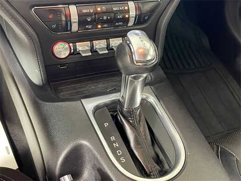 Used 2019 Ford Mustang Premium image 10