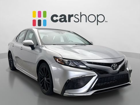 Used 2022 Toyota Camry XSE AWD/4WD image 7