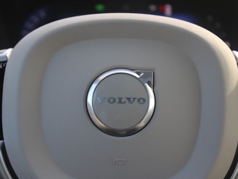 New 2026 Volvo XC90 T8 Ultra w/ Protection Package Premier AWD/4WD image 20