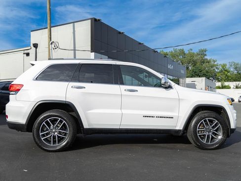 Used 2019 Jeep Grand Cherokee Limited AWD/4WD image 7