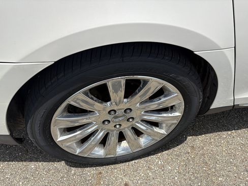 Used 2011 Lincoln MKS w/ 102A Rapid Spec Order Code FWD image 11