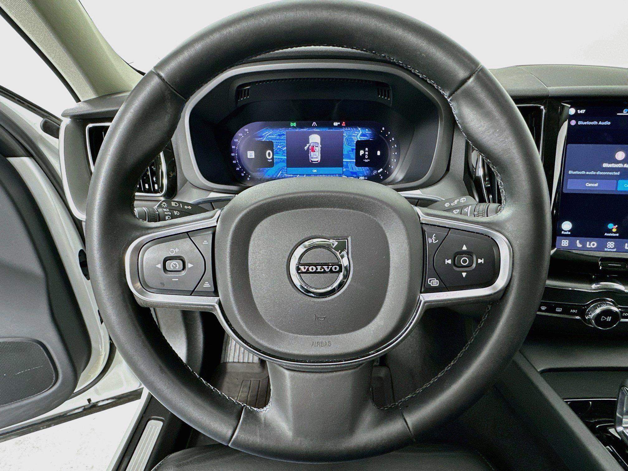 Used 2023 Volvo XC60 B5 Core w/ Protection Package AWD/4WD image 11