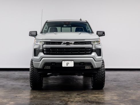 Used 2025 Chevrolet Silverado 1500 RST w/ Convenience Package II AWD/4WD image 2