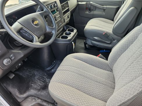 New 2025 Chevrolet Express 3500 w/ Power Convenience Package image 4