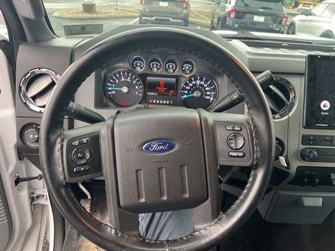 Used 2015 Ford F250 XLT w/ XLT Value Package image 6