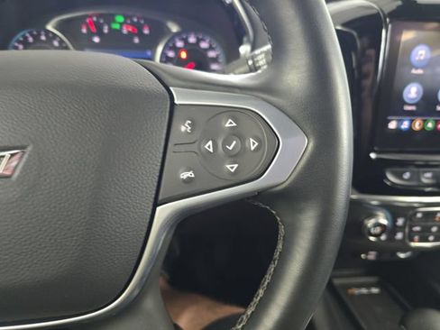 Used 2023 Chevrolet Traverse RS AWD/4WD image 19