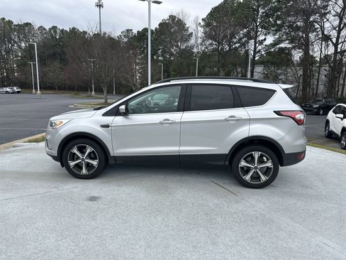 Used 2017 Ford Escape SE w/ SE Leather Comfort Package image 7