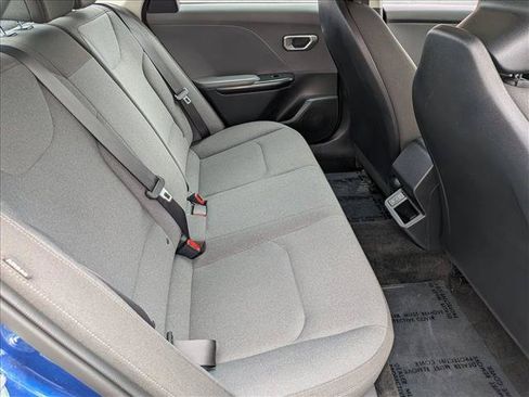 Used 2025 Kia K4 FWD image 25