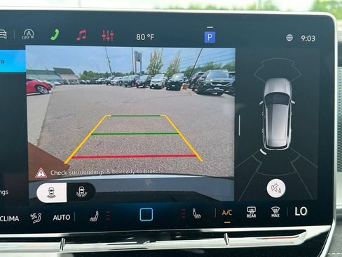 New 2026 Volkswagen Tiguan SE R-Line AWD/4WD image 18