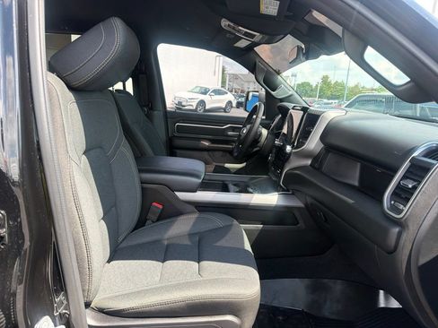 Used 2025 RAM 1500 Big Horn AWD/4WD image 40